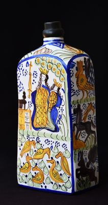 Унгарски декантер в стила "Haban"