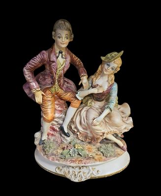 Порцеланова статуетка Capodimonte Порцеланова статуетка Capodimonte