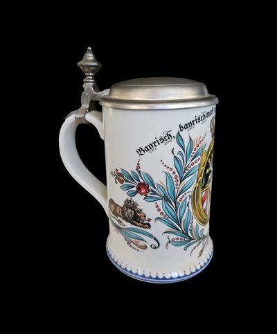 Халба с капак ,вместимост 0,5L