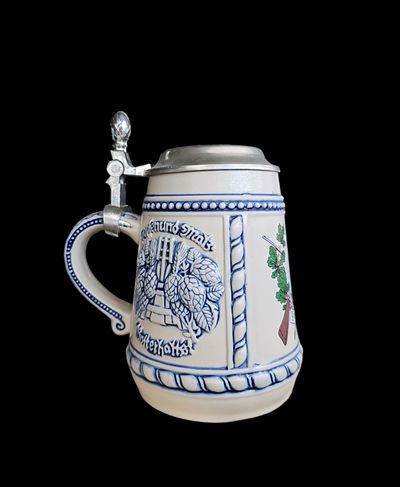 Халба с капак ,вместимост 250mL
