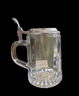 Стъклена халба с капак ,вместимост 250mL