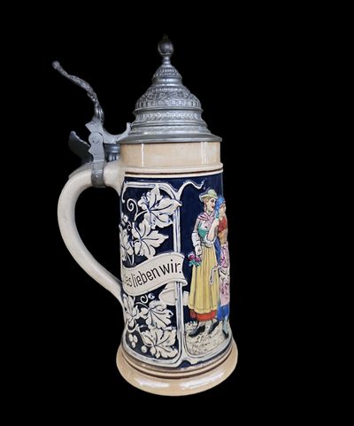Халба с капак ,вместимост 0,5L