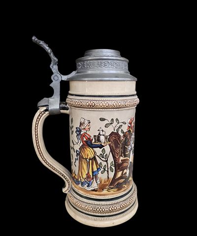 Халба с капак ,вместимост 0,5L