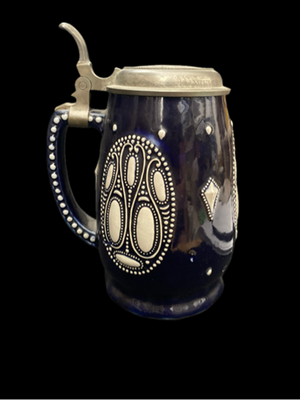 Халба с капак ,вместимост 1L Халба с капак ,вместимост 1L