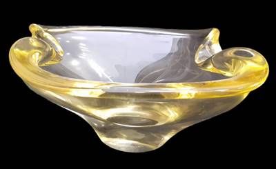 Стъклен пепелник