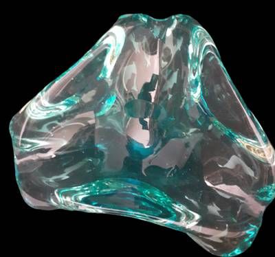 Стъклен пепелник Стъклен пепелник