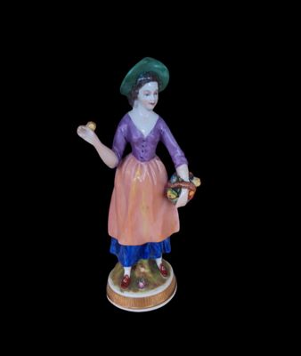 Порцеланова статуетка