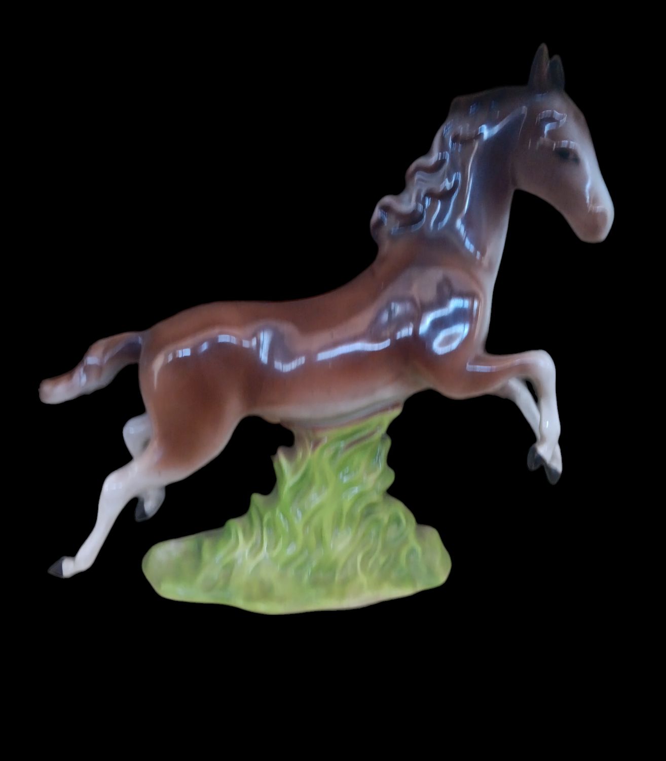 Порцеланова статуетка Порцеланова статуетка