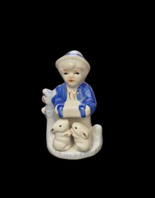 Порцеланова статуетка