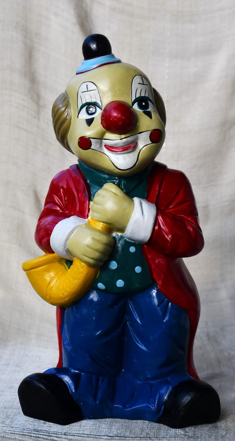 Скулптура "Клоун"