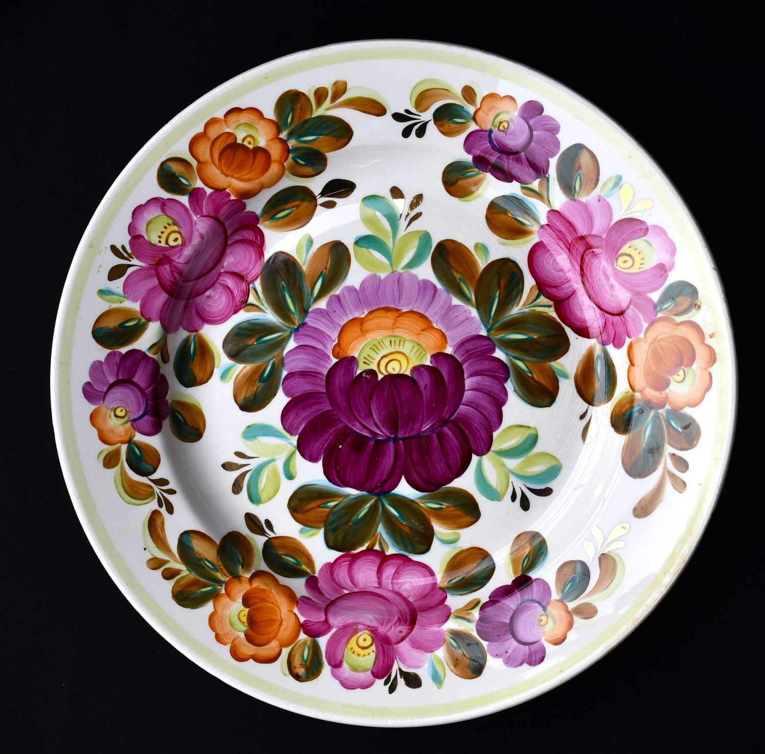 Съветска чиния &quot;Сарафан&quot; - майолика