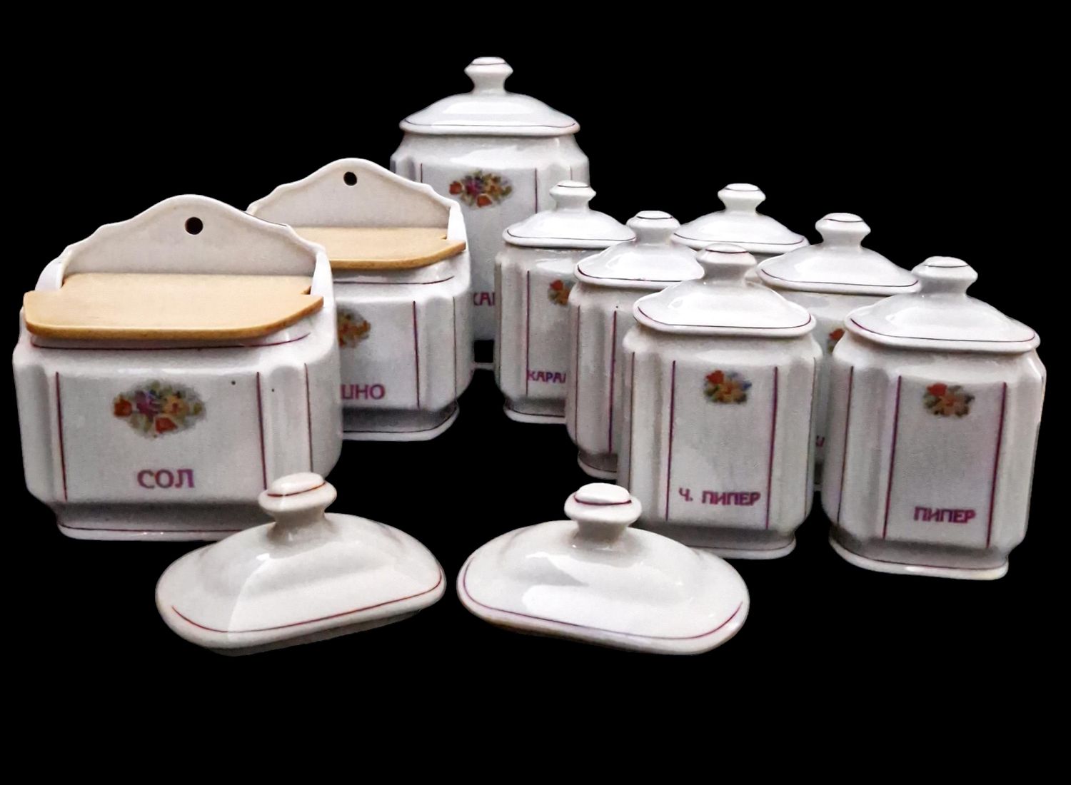 Буркани за подправки Буркани за подправки