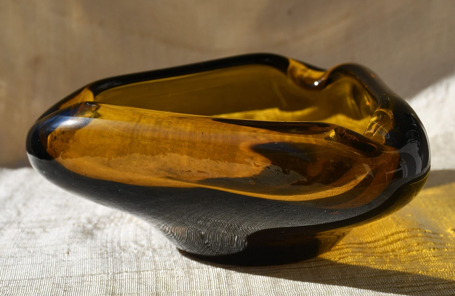 Арт-глас пепелник