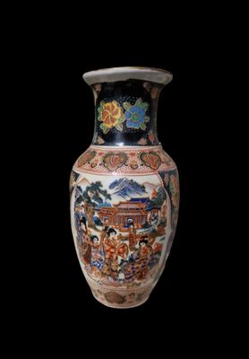 Порцеланова ваза Порцеланова ваза