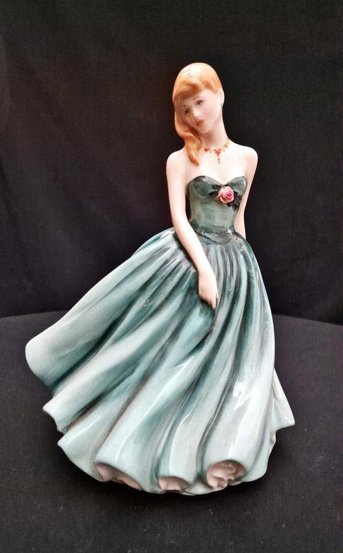Порцеланова статуетка Royal Doulton - Sarah