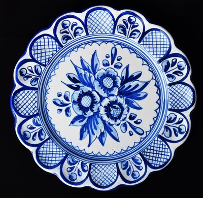 Ръчно рисувана испанска чиния - майолика