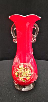 Стъклена ваза Стъклена ваза