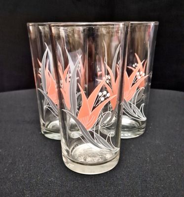 Стъклени водни чаши - на брой