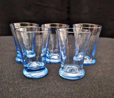 Стъклени шотчета - на брой