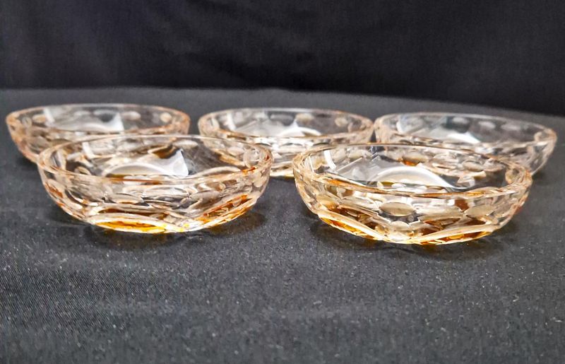 Стъклени купички - на брой