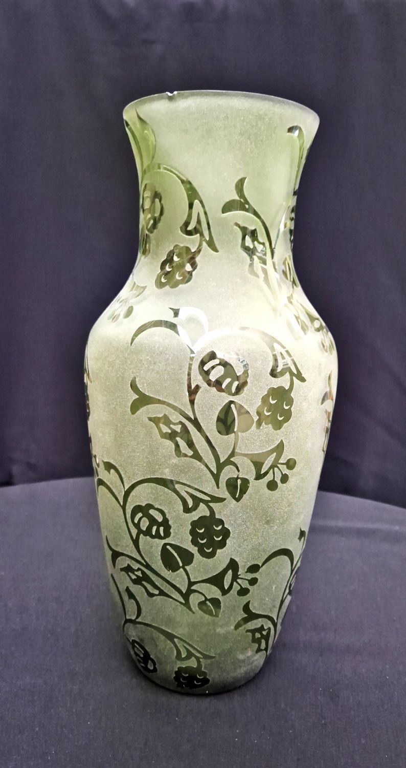 Стъклена ваза Стъклена ваза