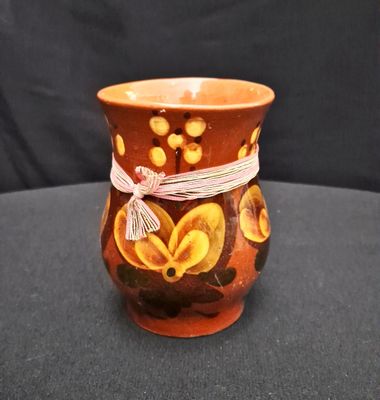 Керамична ваза