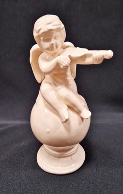 Порцеланово ангелче