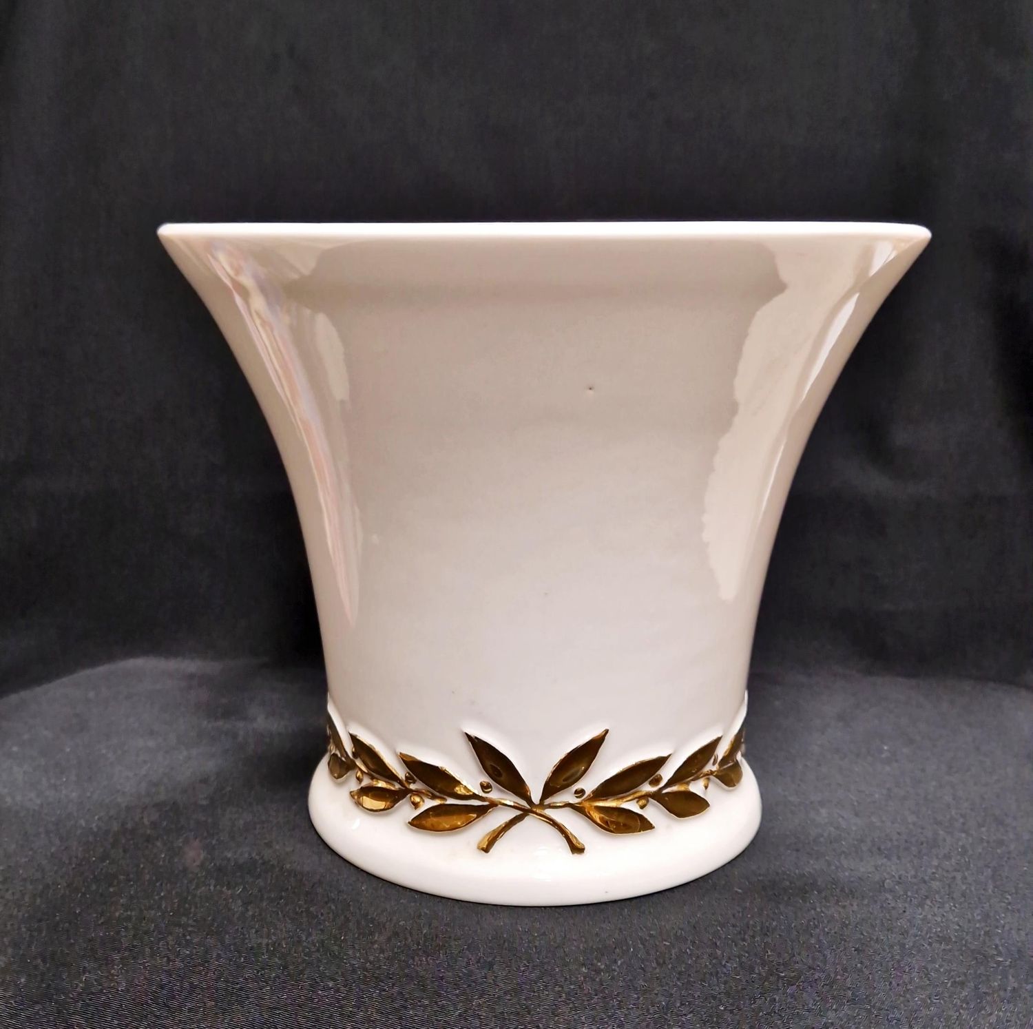 Порцеланова ваза