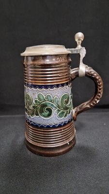 Порцеланова халба