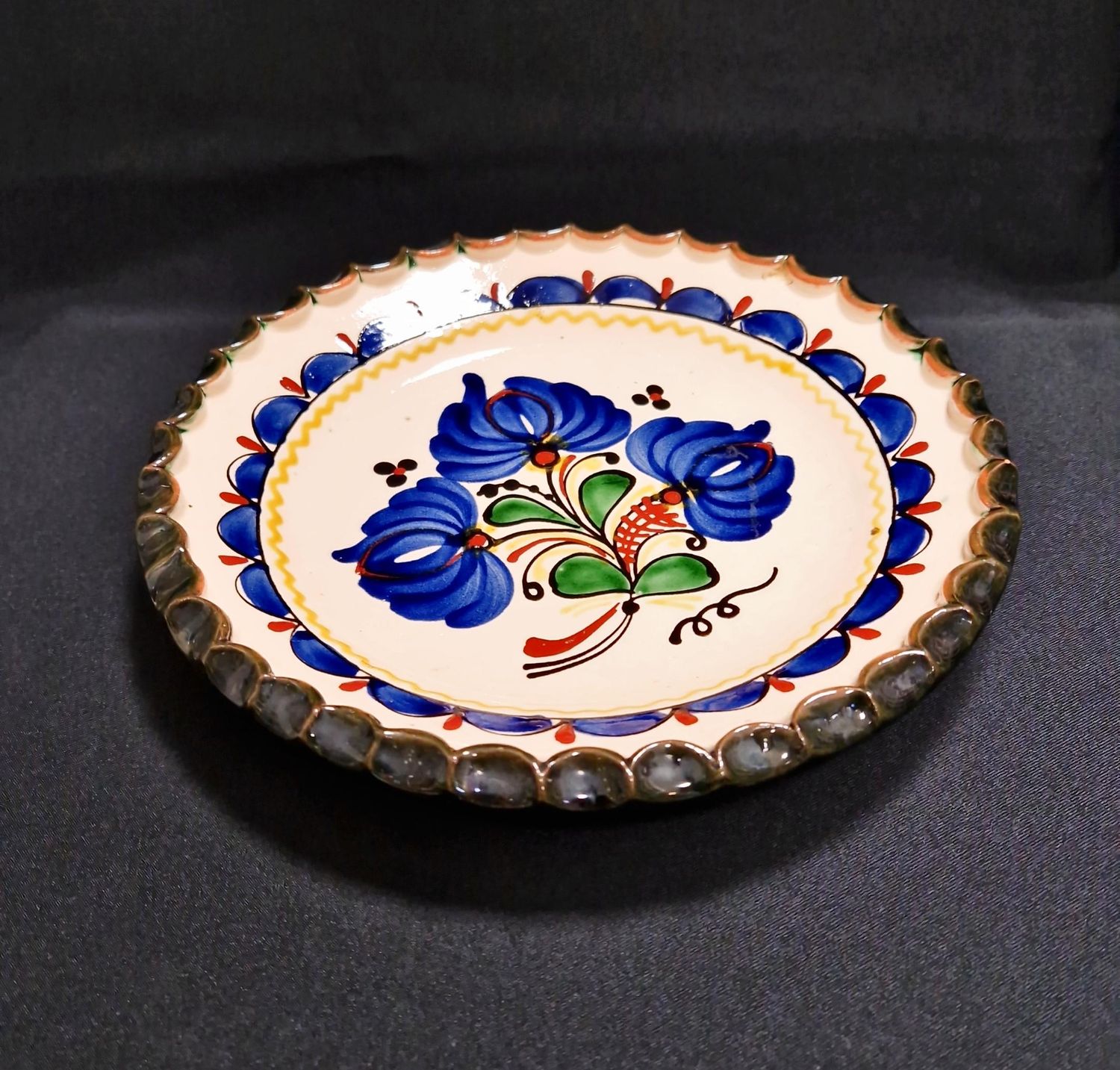 Керамична чиния