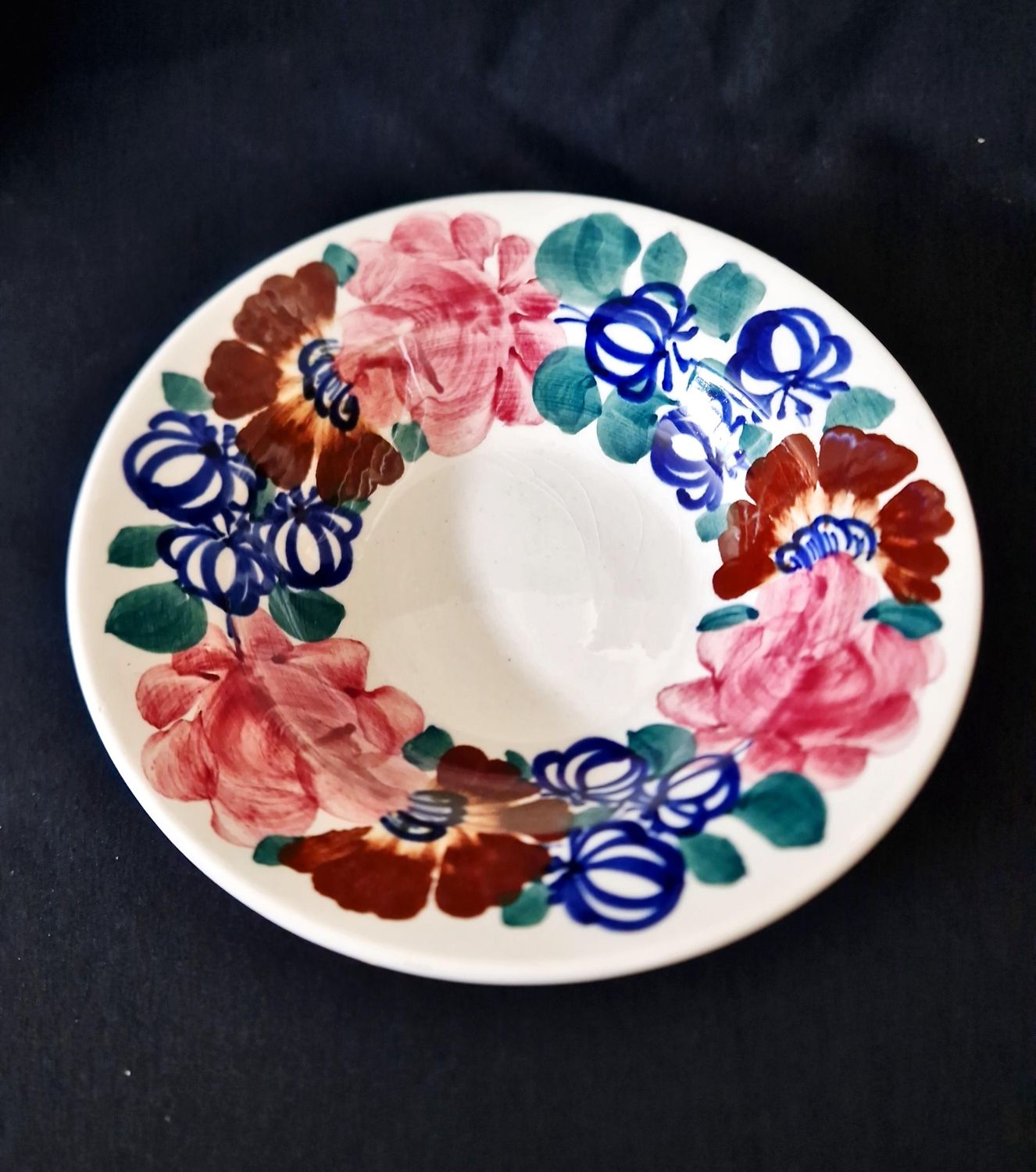 Порцеланова чинийка