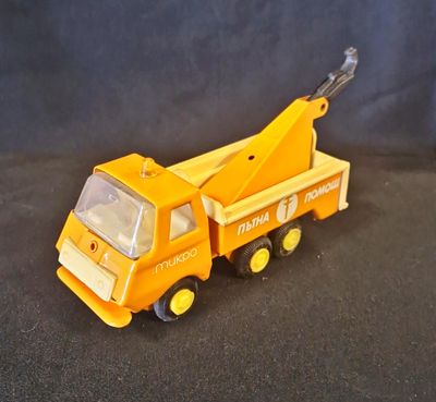 Метална количка Метална количка