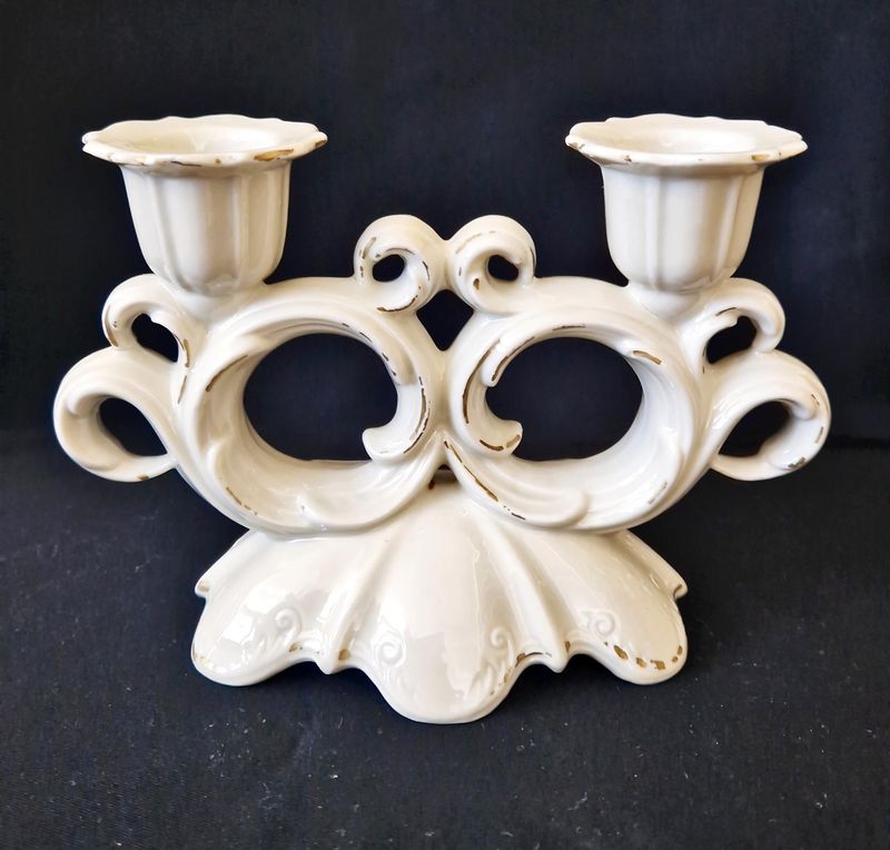 Порцеланов свещник