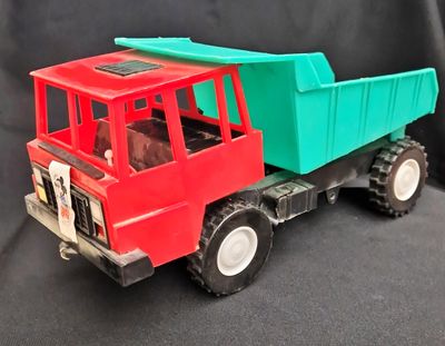 Пластмасова количка Пластмасова количка