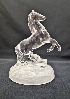 Статуетка кон - стъкло