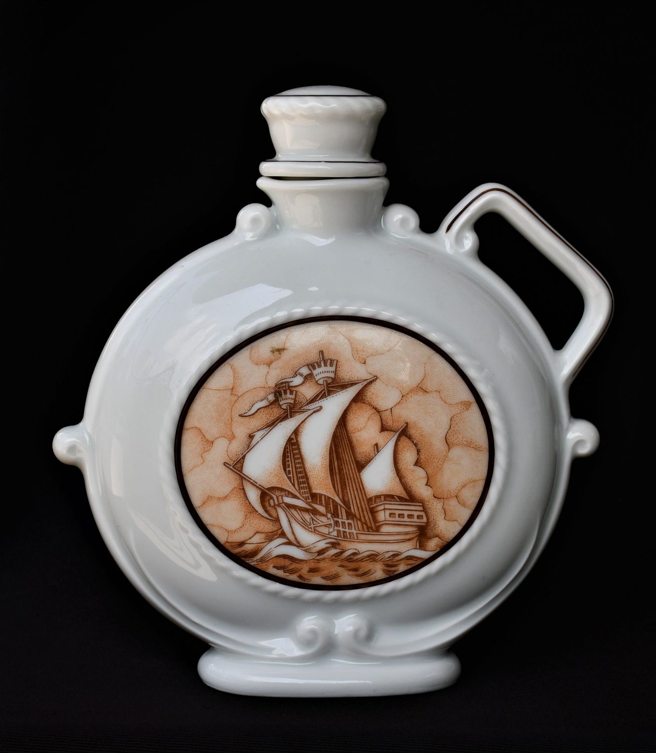 Порцеланова бутилка, Саксония - винтидж Порцеланова бутилка, Саксония - винтидж