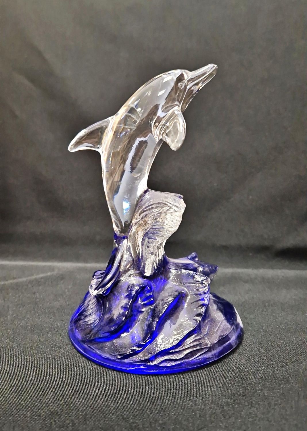 Статуетка делфин - стъкло