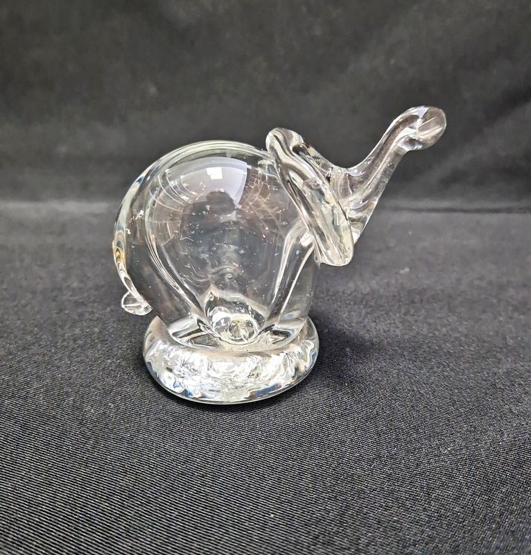 Статуетка слонче - стъкло