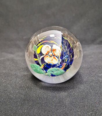 Статуетка цвете - стъкло