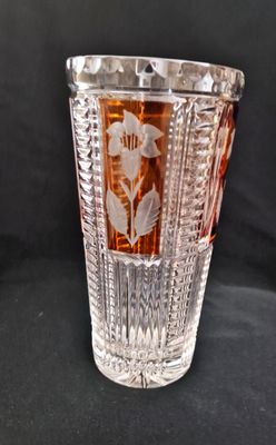 Стъклена ваза