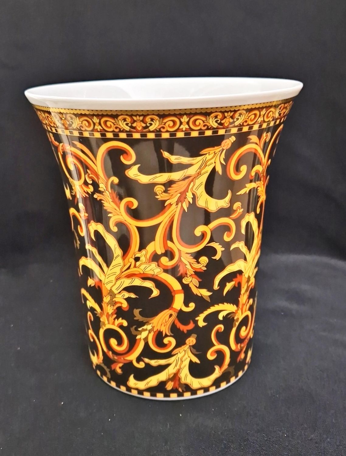 Ваза - порцелан