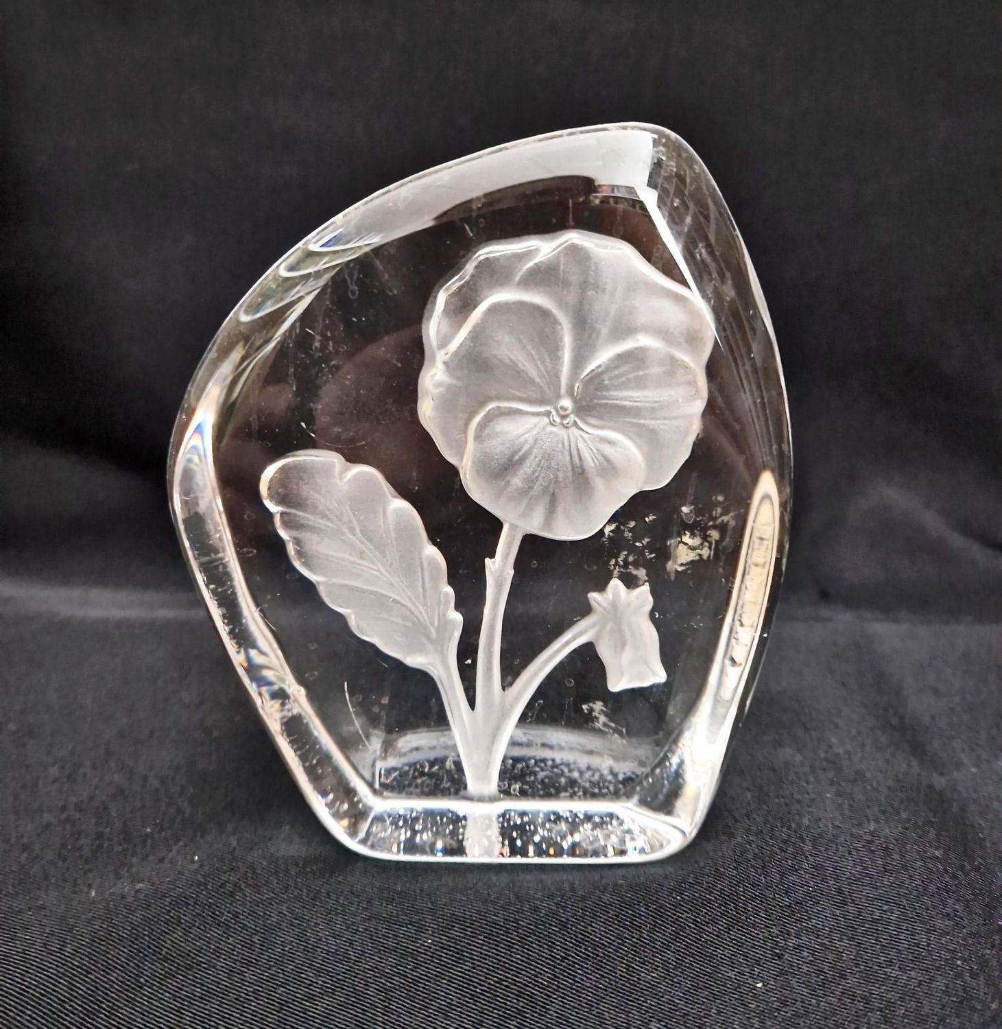 Статуетка цвете - стъкло