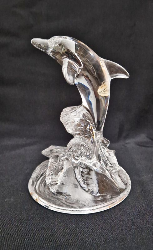 Статуетка делфин - стъкло