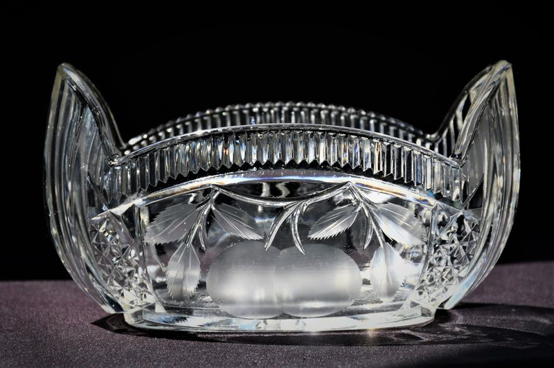 Кристална Арт Деко купа - ръчно гравирана