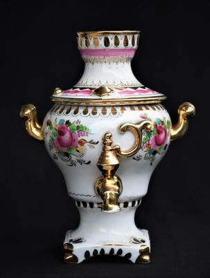 Порцеланов самовар Гжел