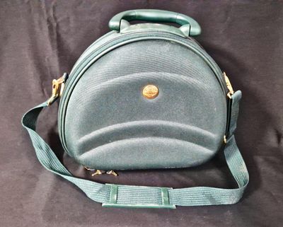 Малък куфар Малък куфар