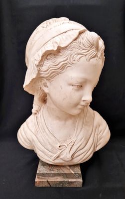 Бюст момиче Бюст момиче