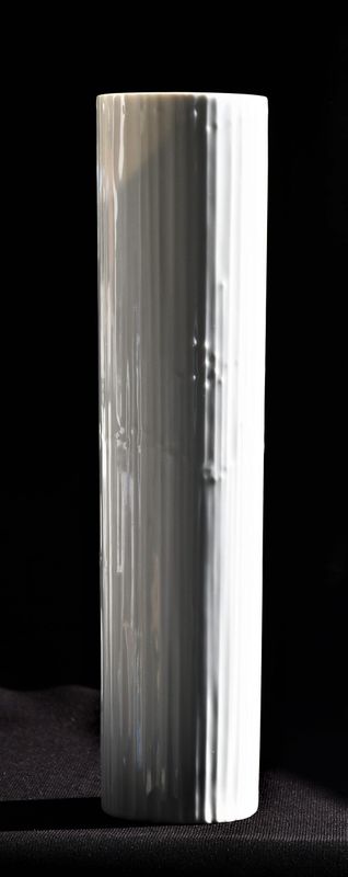 "Оп-арт" порцеланова ваза от "Rosenthal"