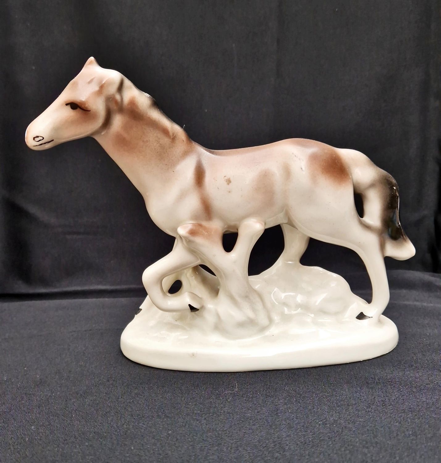 Статуетка - порцелан