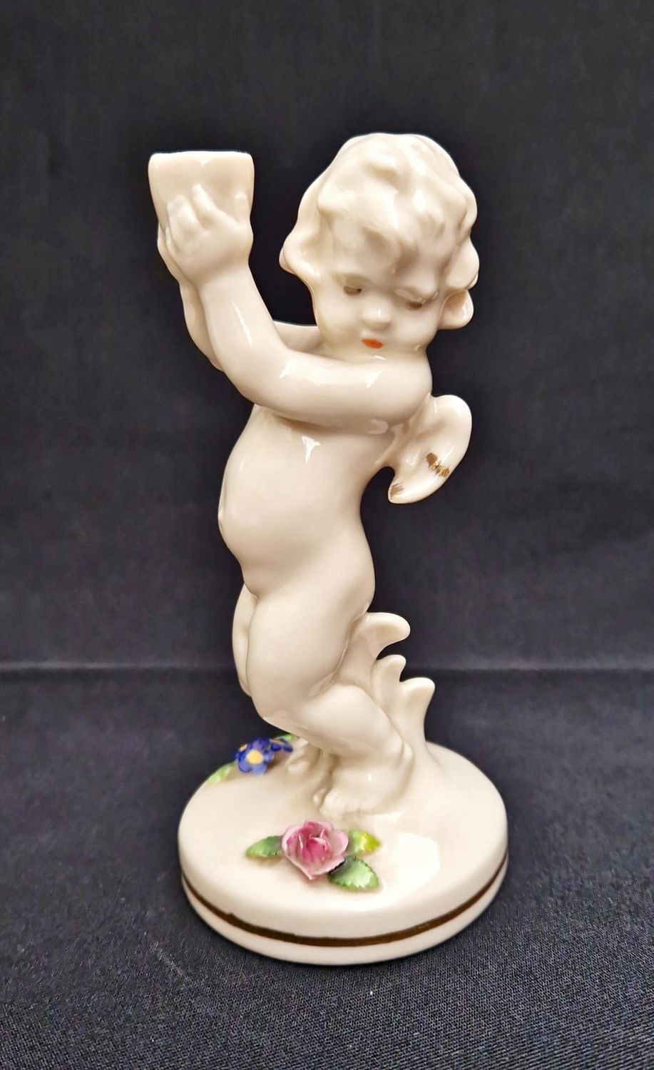 Статуетка - порцелан